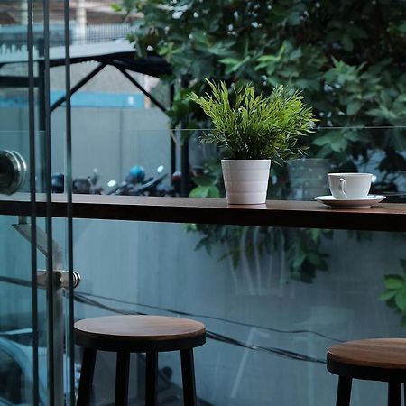 Flat06.Tendean Jakarta Buitenkant foto